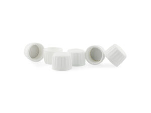 Bouchons blancs pour bouteilles en plastique